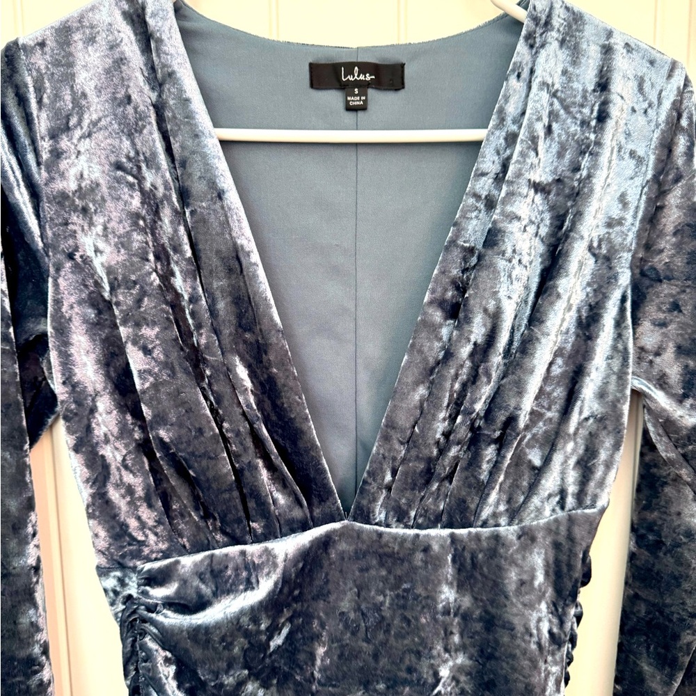Lulu's Slate Blue Velvet Long Sleeve Dress women’s size small *3 - Picture 3 of 6